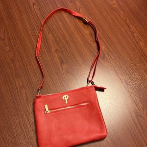 Phillies Red Cross body
